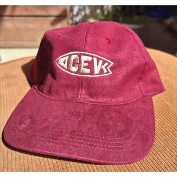 CEV Suede Cap in Red main image 4